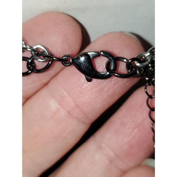 A Women's Necklace Chunky Hammered Metal Brutalist Power Statement Silver Tone - Picture 5 of 8